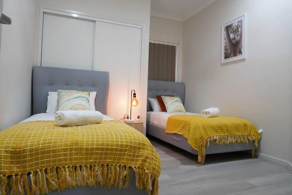 Entire House In Pimpama Villa Gold Coast Australia