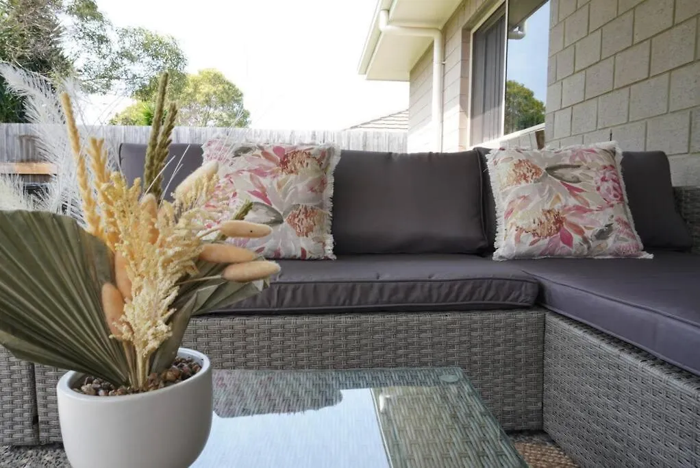 Entire House In Pimpama Villa Gold Coast