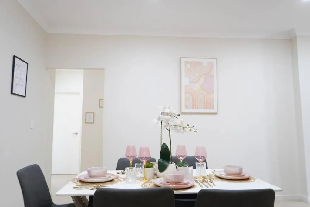 Entire House In Pimpama Villa Gold Coast